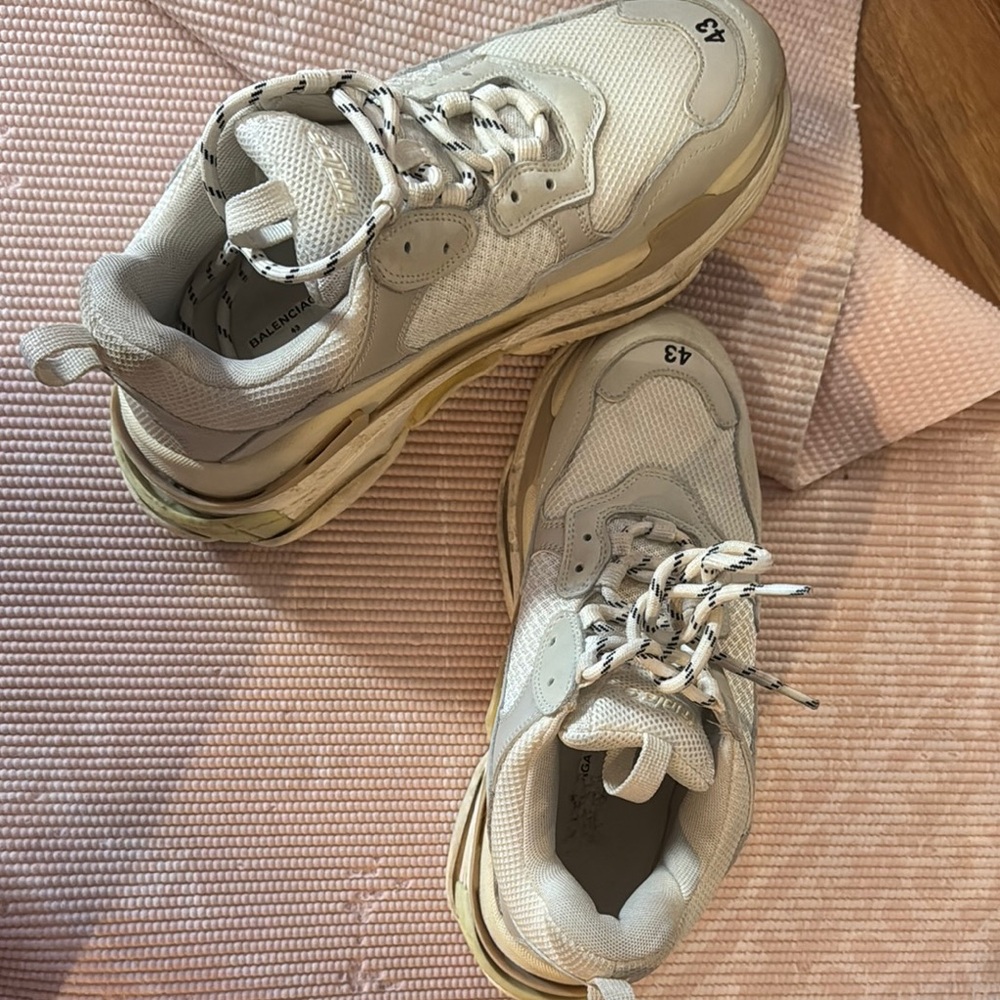 Balenciaga White and Cream Sneakers